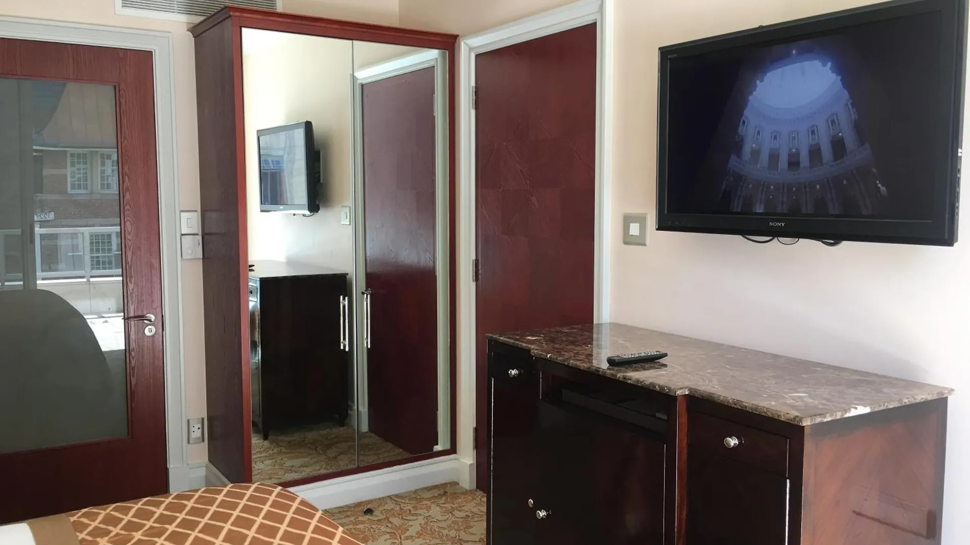 Taj Cape Town - Private Luxury One Bedroom Suite 0*,  South Africa